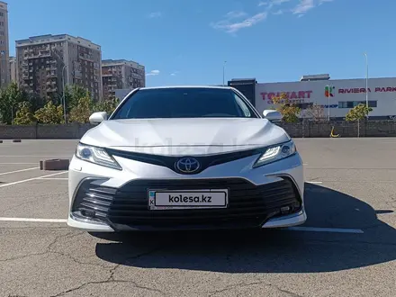 Toyota Camry 2022 года за 15 500 000 тг. в Алматы – фото 11