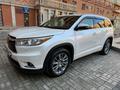 Toyota Highlander 2015 годаfor15 200 000 тг. в Актау