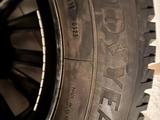 Диски с зимней резиной 265/60R18 за 580 000 тг. в Актобе – фото 4