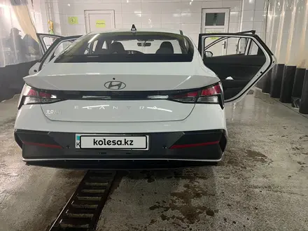 Hyundai Elantra 2023 года за 8 400 000 тг. в Астана – фото 4