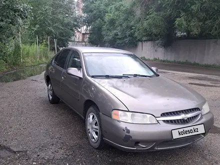 Nissan Altima 2000 года за 1 300 000 тг. в Усть-Каменогорск – фото 2