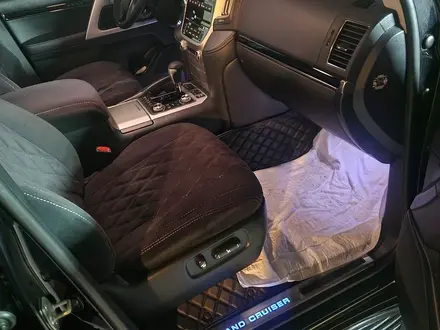 Toyota Land Cruiser 2016 года за 37 500 000 тг. в Караганда – фото 29