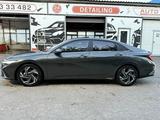 Hyundai Elantra 2024 года за 8 400 000 тг. в Уральск – фото 3