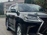 Lexus LX 570 2017 годаүшін38 000 000 тг. в Алматы – фото 2