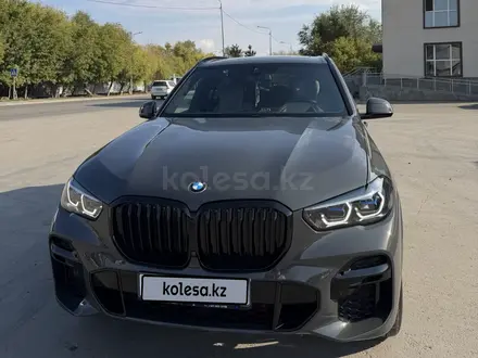 BMW X5 2022 года за 45 500 000 тг. в Костанай