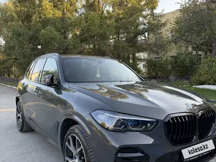 BMW X5 2022 года за 45 500 000 тг. в Костанай – фото 9