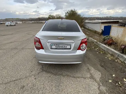 Chevrolet Aveo 2014 года за 2 150 000 тг. в Семей – фото 6