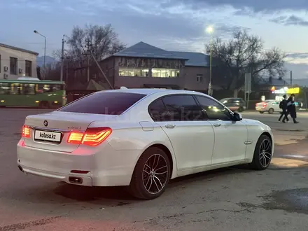 BMW 740 2009 года за 10 700 000 тг. в Алматы – фото 3