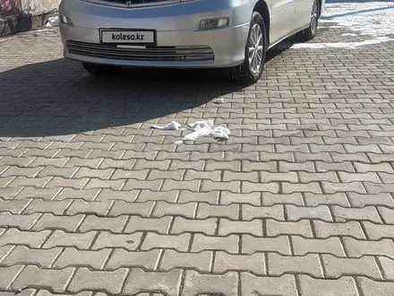 Toyota Alphard 2004 года за 6 500 000 тг. в Атырау – фото 2