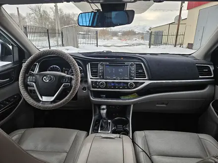 Toyota Highlander 2018 года за 16 500 000 тг. в Алматы – фото 10