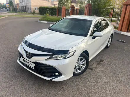 Toyota Camry 2020 года за 13 200 000 тг. в Астана – фото 3