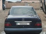 Mercedes-Benz E 220 1994 годаfor2 200 000 тг. в Туркестан – фото 4
