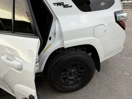 Toyota 4Runner 2020 года за 28 700 000 тг. в Алматы – фото 32