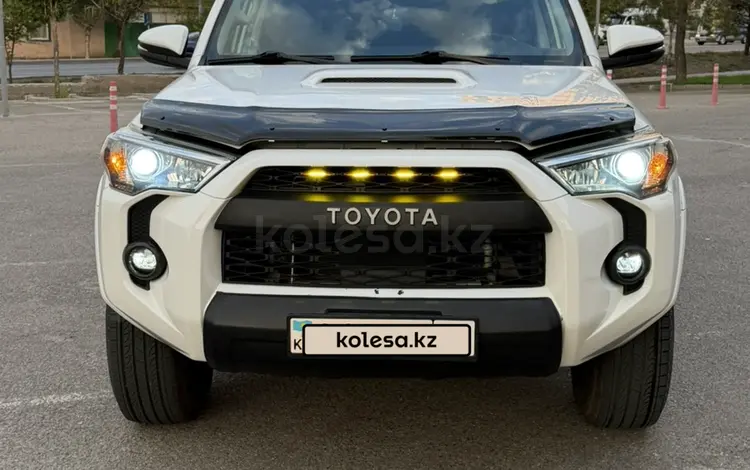 Toyota 4Runner 2020 года за 28 700 000 тг. в Алматы