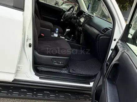 Toyota 4Runner 2020 года за 28 700 000 тг. в Алматы – фото 45