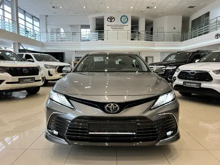 Toyota Camry 2024 года за 21 500 000 тг. в Алматы – фото 2