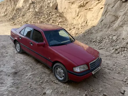 Mercedes-Benz C 220 1994 года за 2 500 000 тг. в Алматы