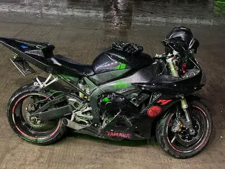 Yamaha  YZF-R1 2004 года за 2 500 000 тг. в Шымкент