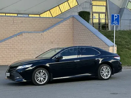 Toyota Camry 2018 года за 13 300 000 тг. в Павлодар – фото 3