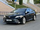 Toyota Camry 2018 года за 13 300 000 тг. в Павлодар