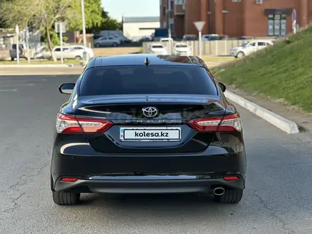 Toyota Camry 2018 года за 13 300 000 тг. в Павлодар – фото 6