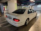 Mercedes-Benz E 320 1999 года за 13 000 000 тг. в Алматы – фото 3
