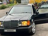 Mercedes-Benz E 220 1992 годаүшін2 500 000 тг. в Алматы