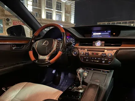 Lexus ES 300h 2015 года за 12 200 000 тг. в Актау – фото 7