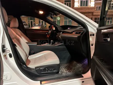 Lexus ES 300h 2015 года за 12 200 000 тг. в Актау – фото 9