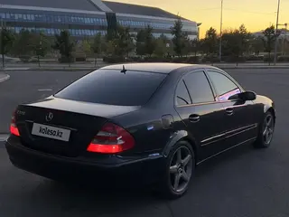 Mercedes-Benz E-Class, 2002