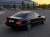 Mercedes-Benz E 320 2002 года за 4 300 000 тг. в Астана – фото 2