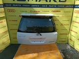 Крышка багажника в сборе Toyota Raum EXZ10 за 65 000 тг. в Караганда