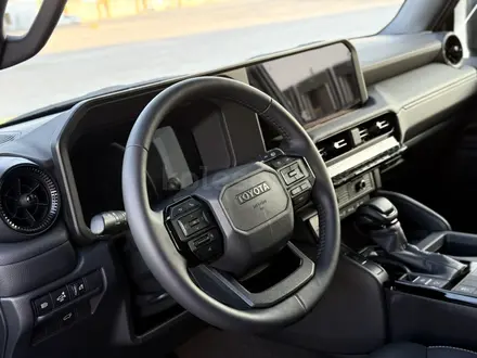 Toyota Land Cruiser Prado 2025 года за 27 850 000 тг. в Караганда – фото 25