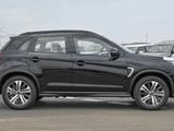 Mitsubishi ASX Instyle 4WD Black Edition 2024 года за 14 250 000 тг. в Семей – фото 4