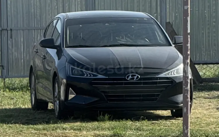 Hyundai Elantra 2019 годаүшін4 000 000 тг. в Уральск