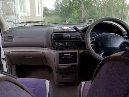 Nissan R'nessa 1997 года за 1 300 000 тг. в Алматы – фото 2