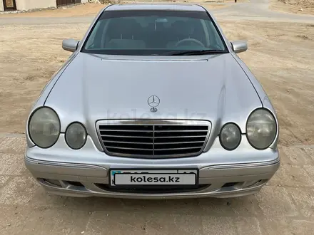 Mercedes-Benz E 320 2002 года за 5 000 000 тг. в Жанаозен – фото 6