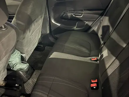 Chevrolet Aveo 2015 года за 3 850 000 тг. в Астана – фото 7
