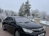 Toyota Camry 2015 года за 11 770 000 тг. в Алматы – фото 3