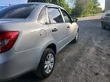 ВАЗ (Lada) Granta 2190 2015 года за 2 500 000 тг. в Усть-Каменогорск – фото 2