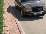 Mercedes-Benz E 230 1987 года за 1 100 000 тг. в Костанай – фото 2