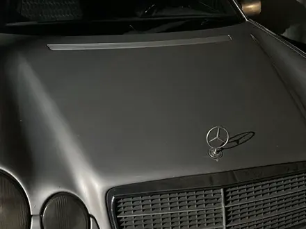 Mercedes-Benz E 280 1996 года за 2 000 000 тг. в Алматы