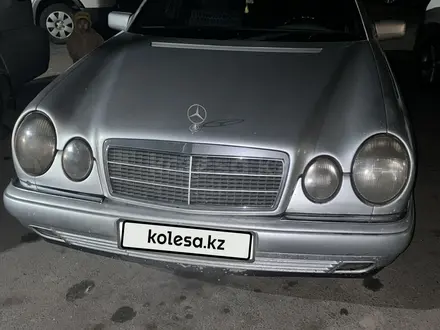 Mercedes-Benz E 280 1996 года за 2 000 000 тг. в Алматы – фото 3