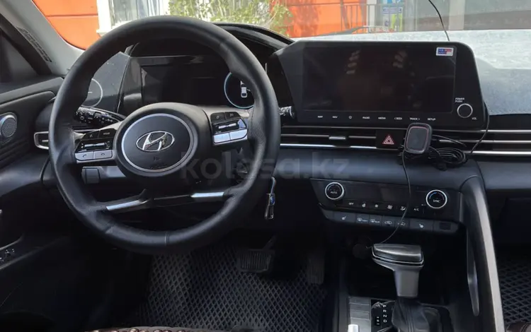 Hyundai Elantra 2022 года за 8 500 000 тг. в Атырау