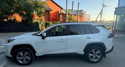 Toyota RAV4 2020 годаүшін13 300 000 тг. в Атырау