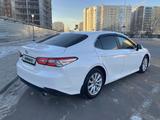 Toyota Camry 2020 года за 8 000 000 тг. в Шымкент – фото 4