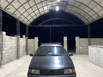 Volkswagen Passat 1993 годаүшін1 400 000 тг. в Тараз