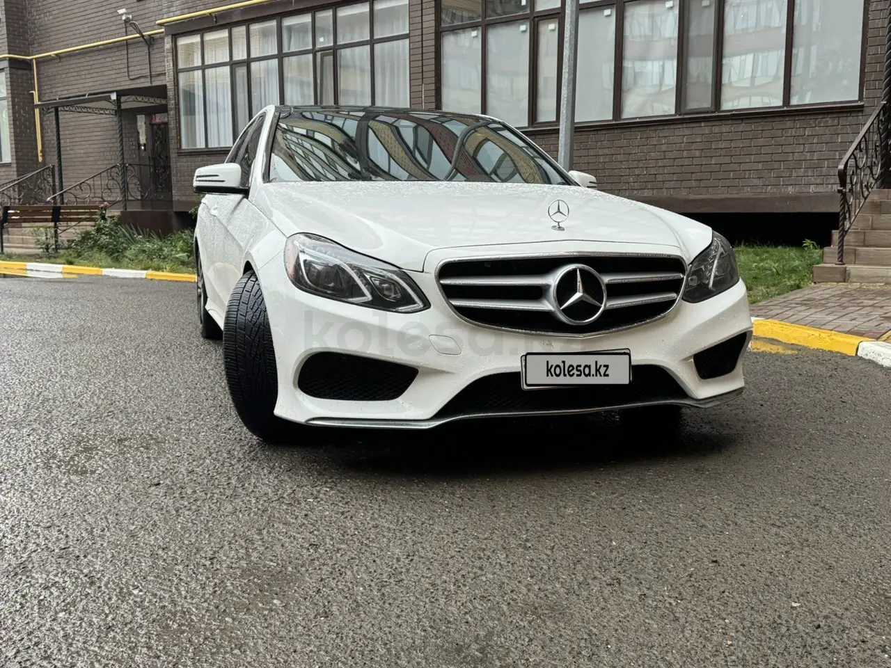 Mercedes-Benz E-Class, 2016