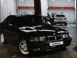 BMW 318 1993 года за 1 111 111 тг. в Алматы