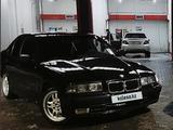 BMW 318 1993 года за 1 111 111 тг. в Алматы – фото 4